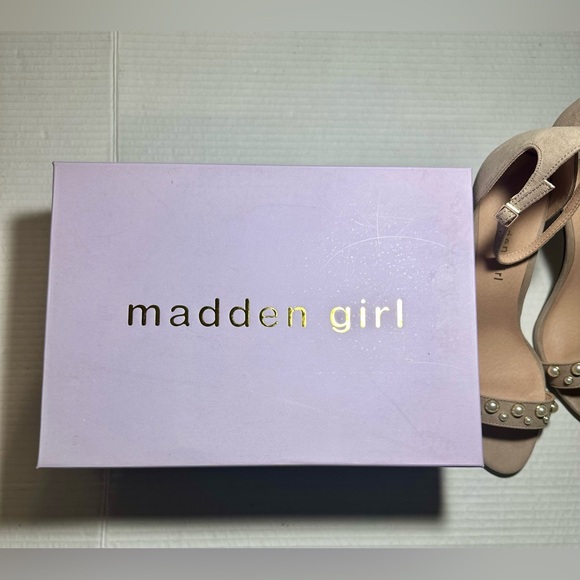 Madden Girl Bitsyy Blush Suede Block Heel With Faux Pearls Strappy Party New 9 - Picture 8 of 14